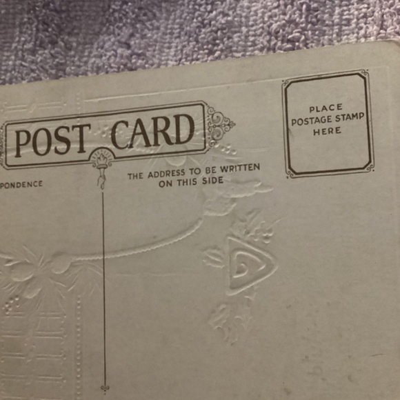 New Vintage Christmas Postcard Auld Lang Syne Winter Scene Pinecones Holly - Picture 8 of 9